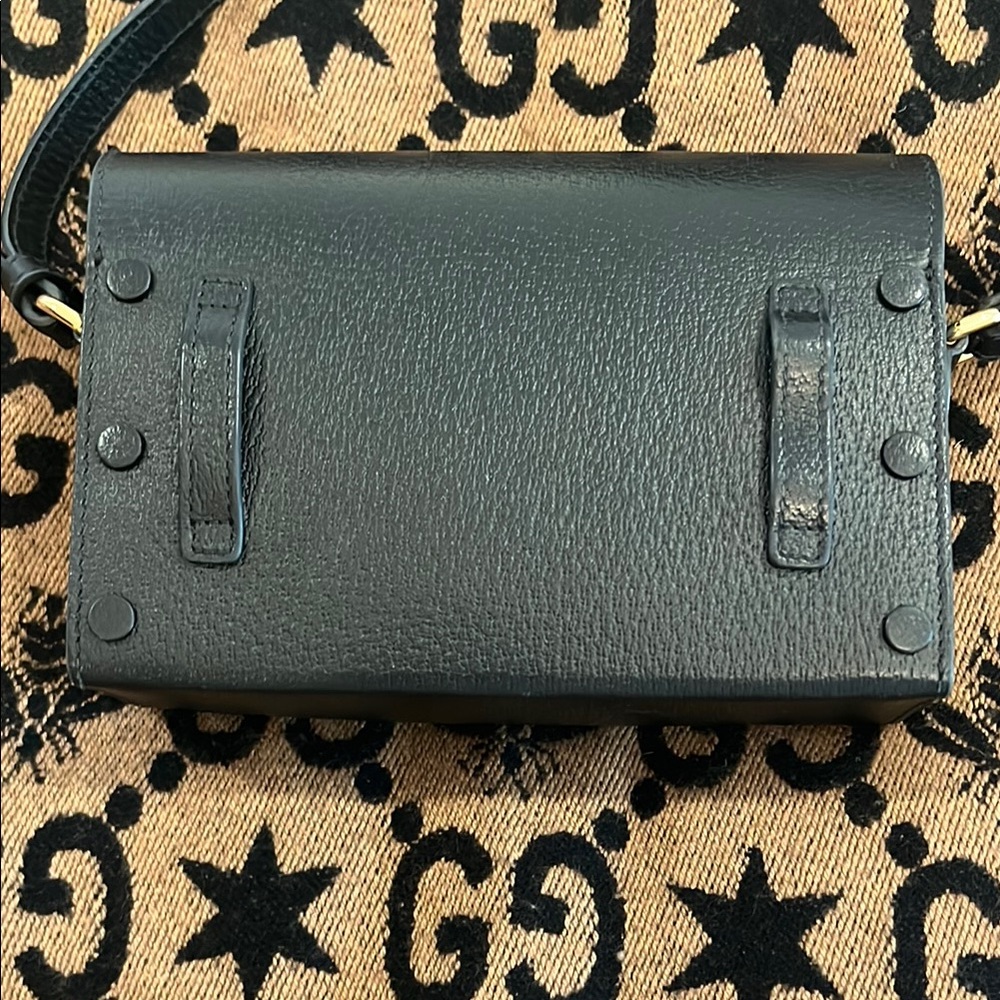 Gucci Black and Gold Crossbody Bag with Horsebit Detail - Picture 5 of 13